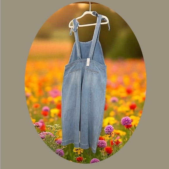 NY & Co Denim Wide Leg Overalls. NWT
SIZE: XL - Picture 3 of 13
